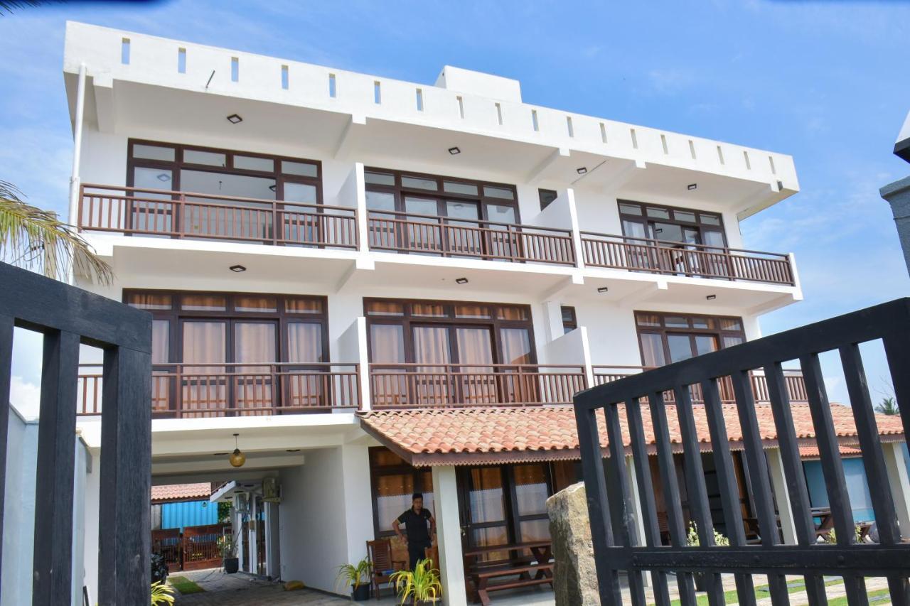 Arrow Beach Resort Galle Ngoại thất bức ảnh